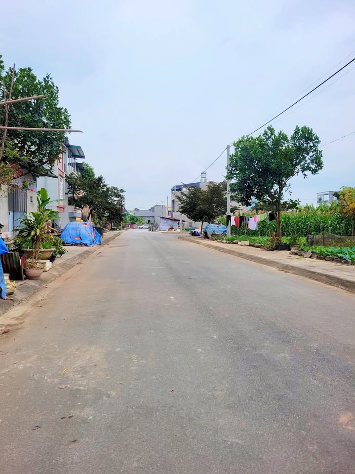 Nhà 3 tầng tại Hóa Trung, Đồng Hỷ - 143m² chỉ 3 tỷ - Đường rộng ô tô tránh nhau!