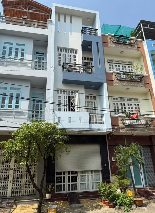 Nhà mặt tiền 10m view Công viên Bông Sao P5 Q8 48m² giá 9.3 tỷ - Đầu tư sinh lời tuyệt vời!