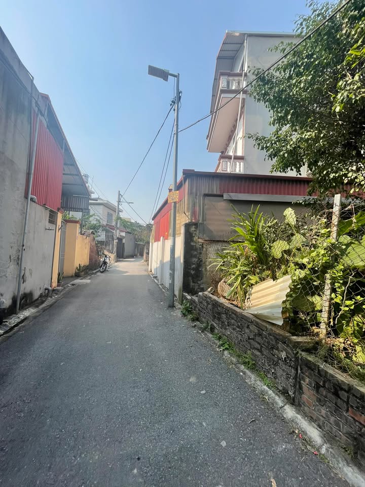 Đất nền Đặng Xá, Gia Lâm 45m² giá 3 tỷ - Sổ đỏ chính chủ!