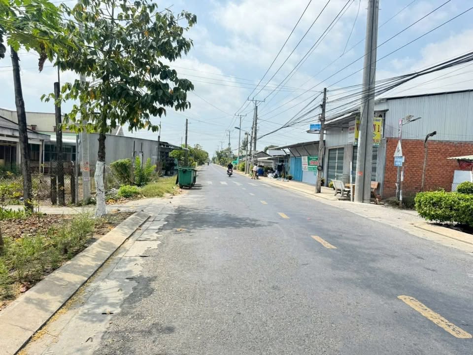 Đất nền Ấp Vạn Thành, Gò Công Đông 100m² giá 250 triệu - Cơ hội đầu tư hấp dẫn!