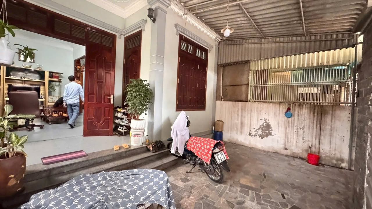 Nhà 2 tầng kiên cố Phường Quang Trung 118,3m² - Lô góc 2 mặt tiền, giá thương lượng!