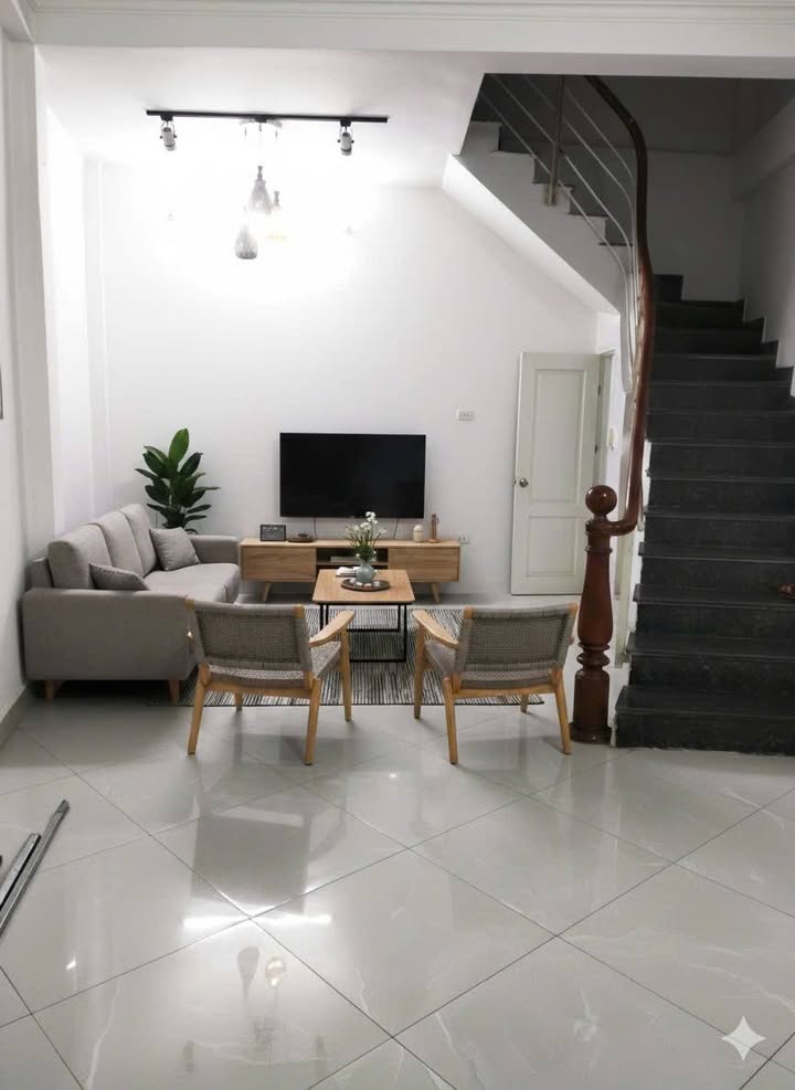 Nhà 5 tầng phố Kim Hoa, Đống Đa 30m² giá 5.98 tỷ - Thiết kế tối ưu, ở ngay!