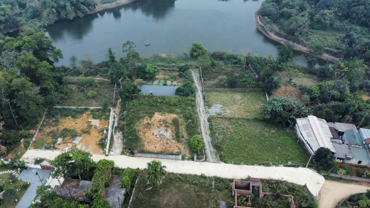 Đất nền Cư Yên, Lương Sơn 557m² giá 3 tỷ - Sổ đỏ chính chủ, sẵn sang tên!