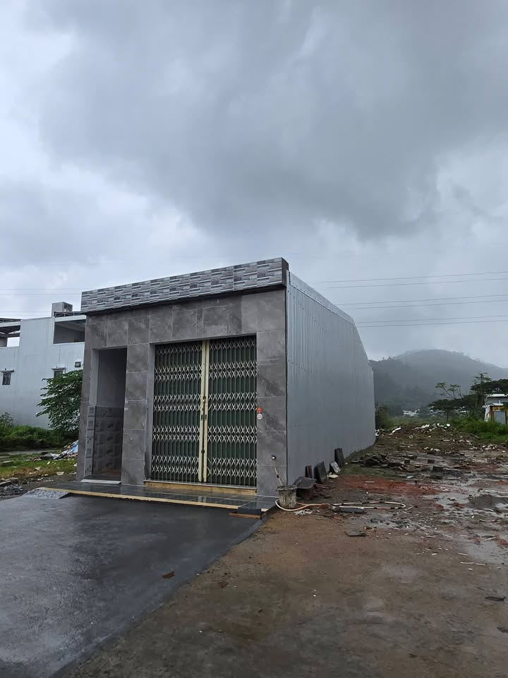 Nhà cho thuê mặt tiền 714 Tôn Đản, Đà Nẵng - Khu vực sầm uất, giá chỉ 4.5 triệu!