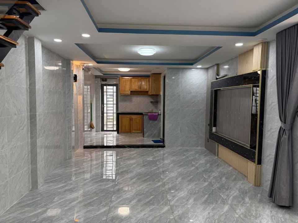 Nhà riêng hẻm xe hơi Bờ Bao Tân Thắng 40m² giá 6.6 tỷ - Nội thất đẹp sang trọng!