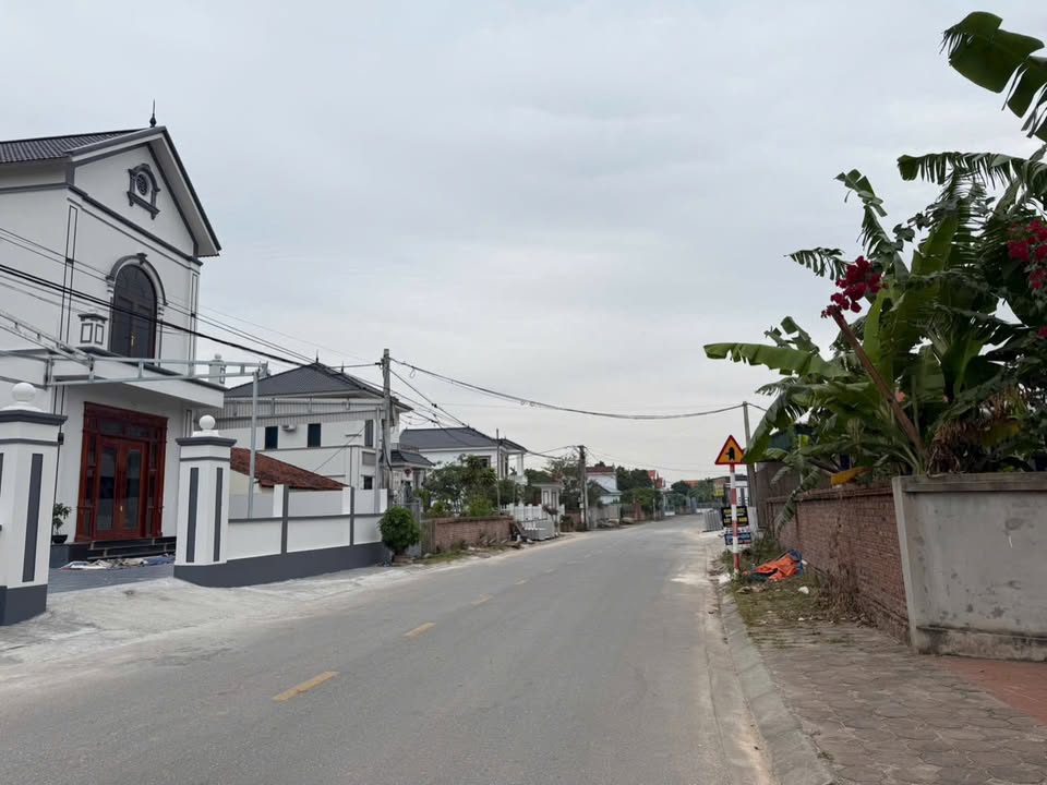 Đất nền kinh doanh đường Lê Lợi, Chí Linh 163m² giá 1 tỷ - Sổ hồng chính chủ!