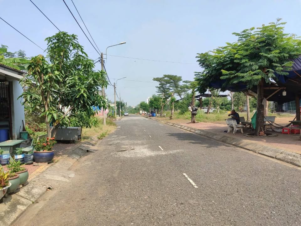 Nhà cấp 4 Long Hậu 150m² giá 2.85 tỷ - Sổ hồng riêng, hẻm xe hơi