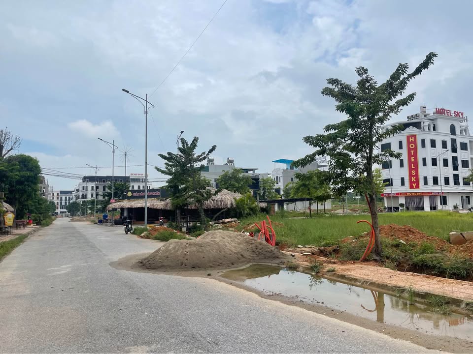 Đất Dịch Vụ Hỗn Hợp Khai Quang Vĩnh Phúc 102m² giá 3 tỷ - Cơ hội đầu tư tuyệt vời!