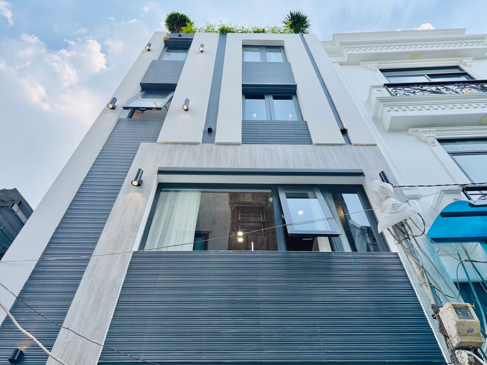 Nhà đẹp xây mới tại Gò Vấp, 40m² giá 7.65 tỷ - Sẵn sàng vào ở ngay!