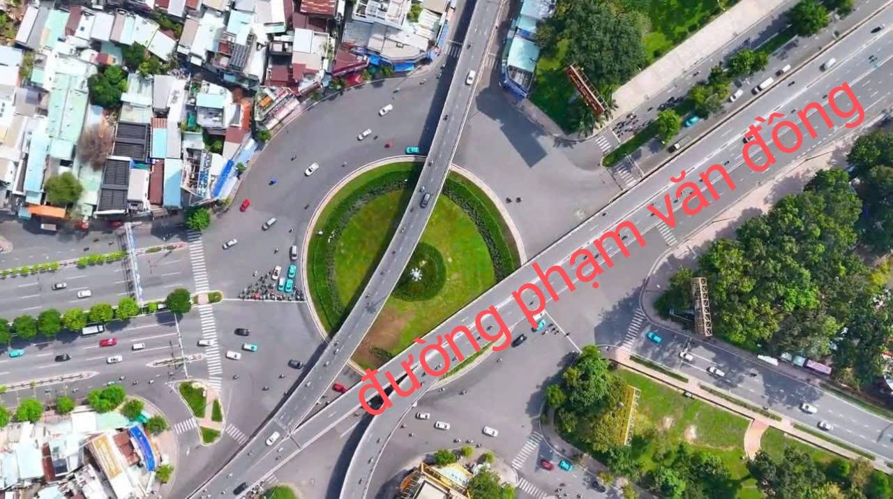 Đất mặt tiền Phạm Văn Đồng 356m² giá 33 tỷ - Cơ hội vàng cho đầu tư!