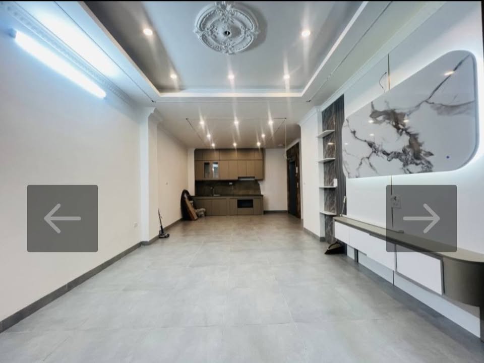 Nhà 5 tầng Nguyễn Văn Viên 47m² giá 12 tỷ - Siêu hiếm tại Time City!