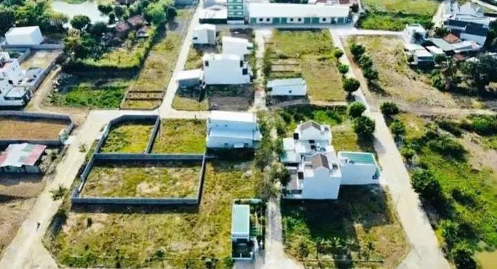 Đất tặng nhà C4 khu mini Phú Bình, Nha Trang 100.2m² giá 2.05 tỷ - Cơ hội đầu tư tuyệt vời!