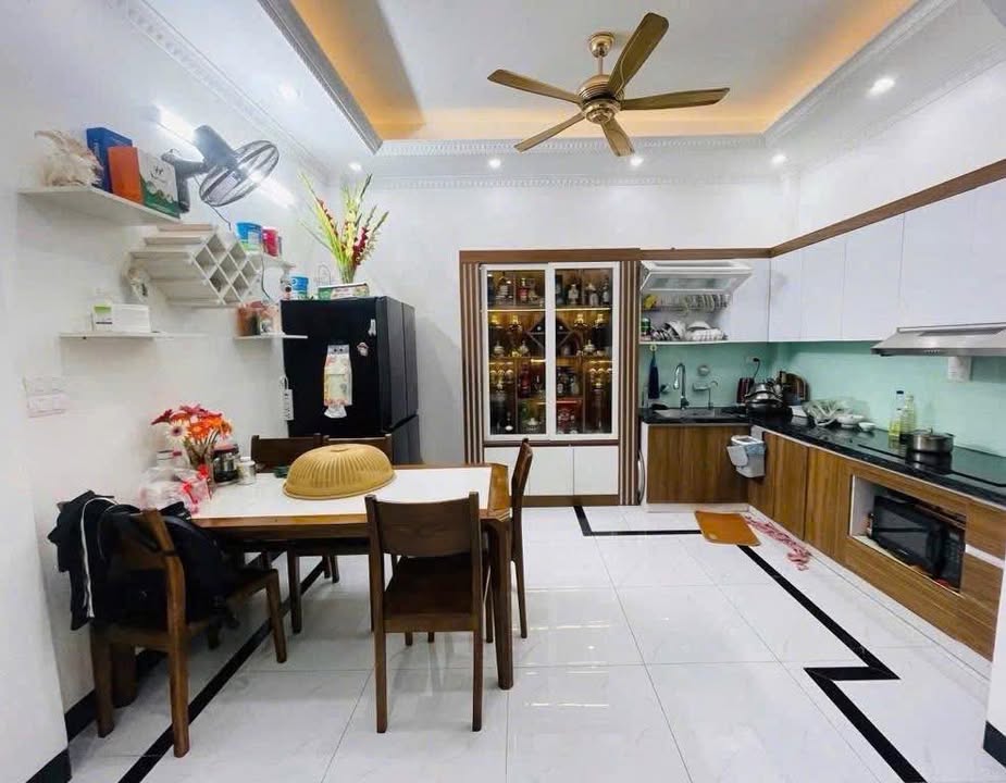 Nhà 5 tầng phố Bà Triệu, Hà Đông 35m² giá 7 tỷ - Chính chủ bán gấp!