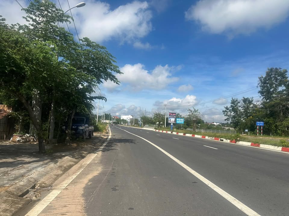 Đất thổ cư 257m² giá chỉ 5xx triệu - Vị trí mặt tiền Quốc Lộ 24 mới