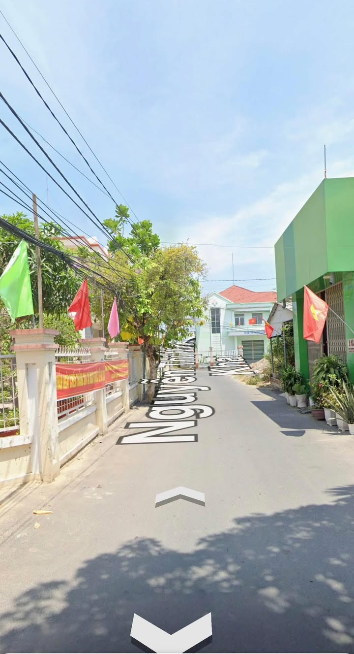 Nhà cấp 4 mặt tiền Nguyễn Thị Minh Khai, Cam Linh, 75m² giá 2.5 tỷ - Đầu tư ngay!