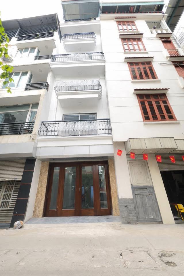 FrontHouse tại CV Hòa Bình, Quận Hai Bà Trưng, 49m² giá 13 tỷ - Kinh doanh đa dạng!