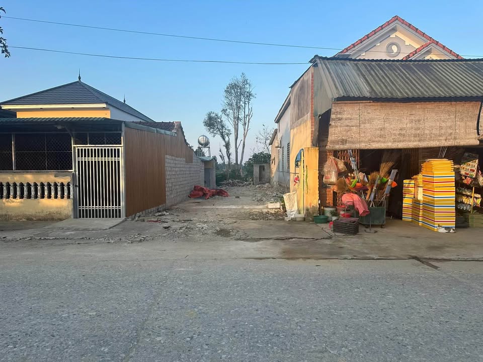Đất mặt tiền kinh doanh Xã Hương Xuân 127m² giá 1.3 tỷ - Đầu tư sinh lời ngay!