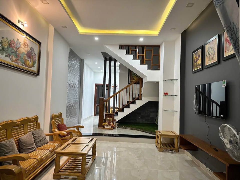 Nhà riêng Đường 8D, Nha Trang 80m² giá 7.3 tỷ - Chính chủ bán gấp!
