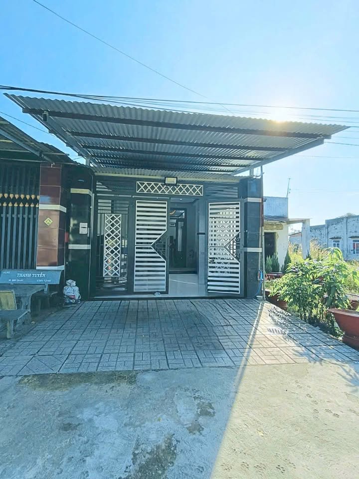 Nhà riêng hẻm 36 Ngô Quyền, Tây Ninh 131m² giá 1.15 tỷ - Gần chợ và trường học!