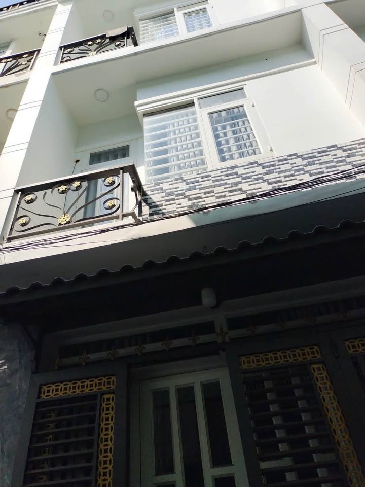 Nhà bán Phường Bình Trị Đông, Quận Bình Tân 24m² giá 1.3 tỷ - Gần công viên hồ trái tim