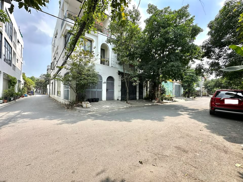 Đất nền Hiệp Bình Phước 84m² giá 7.1 tỷ - Đường nhựa rộng rãi