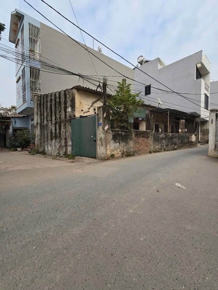 Nhà đẹp quận Bắc Từ Liêm 90m² giá 9.5 tỷ - Lô góc hai mặt ô tô tránh!