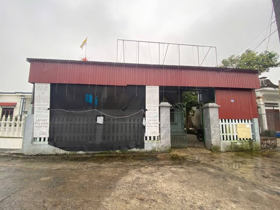 Nhà cấp 4 Tân Tiến, Văn Giang 226,5m² giá 1 tỷ - Không thể bỏ lỡ!