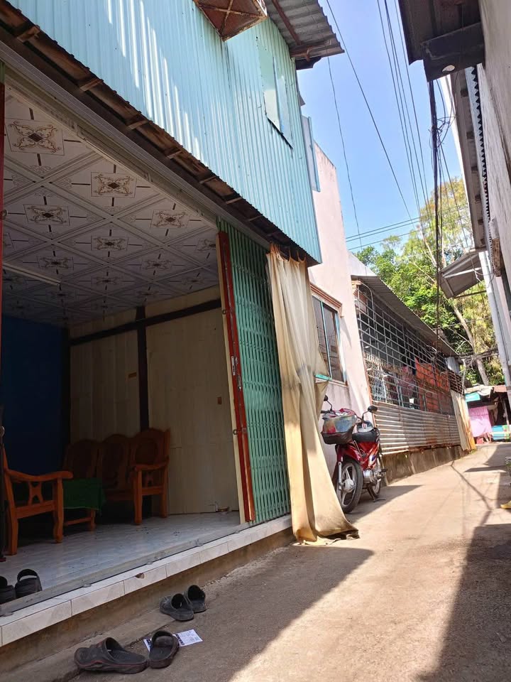 Nhà phố Hẻm 2,5m Cầu Gòi Lớn, Phường Mỹ Thới, 22m² giá 550 triệu - Thương lượng ngay!