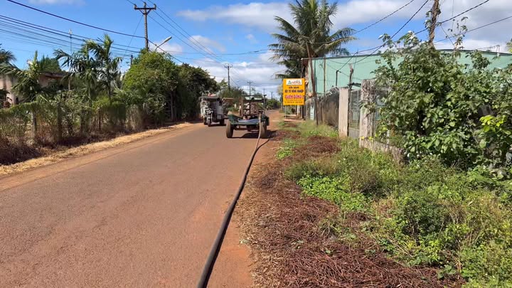 Đất ở đường liên xã Chư Sê 900m² giá 1.89 tỷ - Sổ hồng chính chủ, thuận tiện kinh doanh!