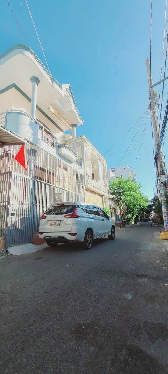 Nhà 1 lầu 1 trệt Phước Tỉnh Long Đất 82m² giá 2.85 tỷ - Gần biển, hẻm ô tô thông!