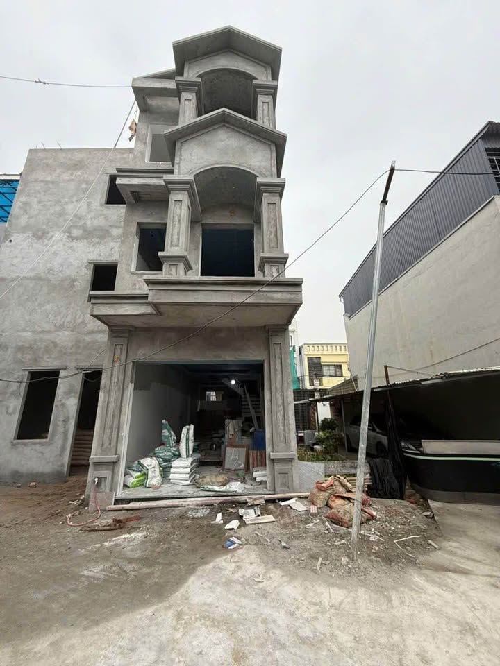 Nhà phố Quỳnh Hoàng, Nam Sơn 60m² giá 3.25 tỷ - Vị trí đắc địa chỉ vài bước chân