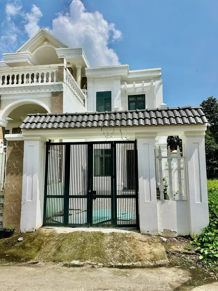 Nhà 1 Lầu 1 Trệt 155m² tại Hẻm Nhà Nghỉ Hà Mi, Trà Vinh - Giá chỉ 1.85 tỷ!