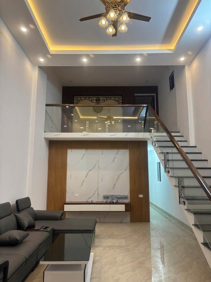 Nhà 2 tầng phường Hương Sơn, Thái Nguyên 63m² giá chỉ 1.1 tỷ - Sẵn sàng vào ở ngay!