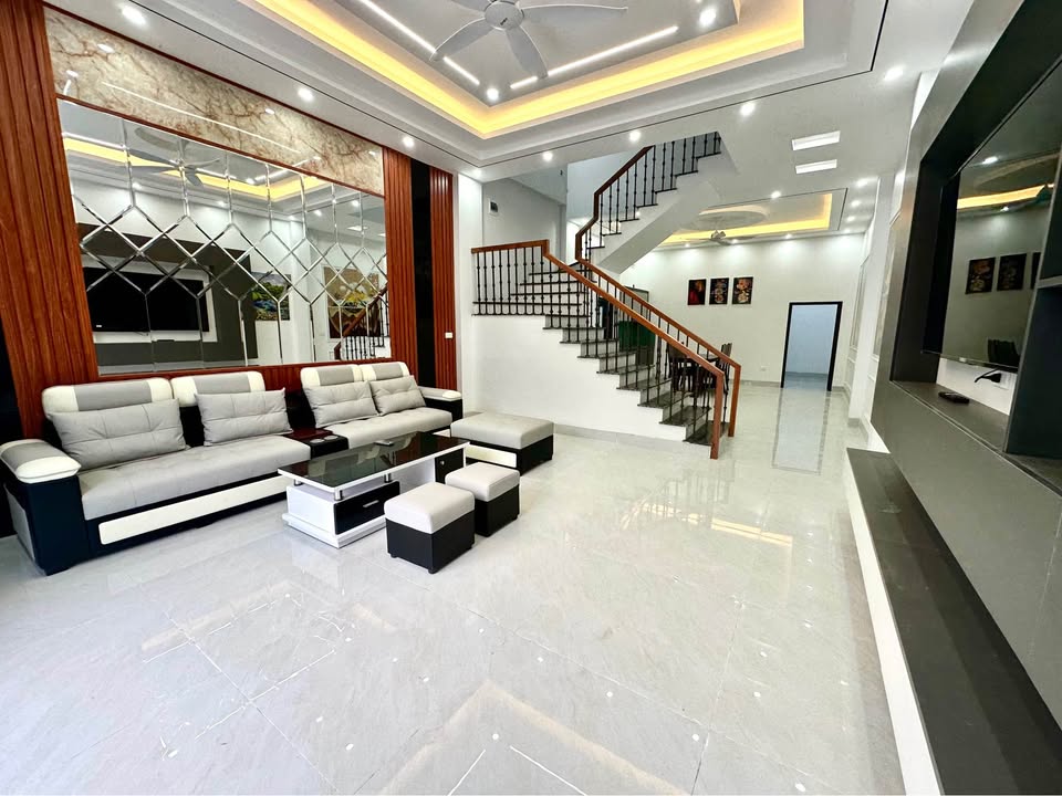 Nhà 3 tầng tại Nam Bình 100m² giá 6 tỷ - Đón Tết ngay!