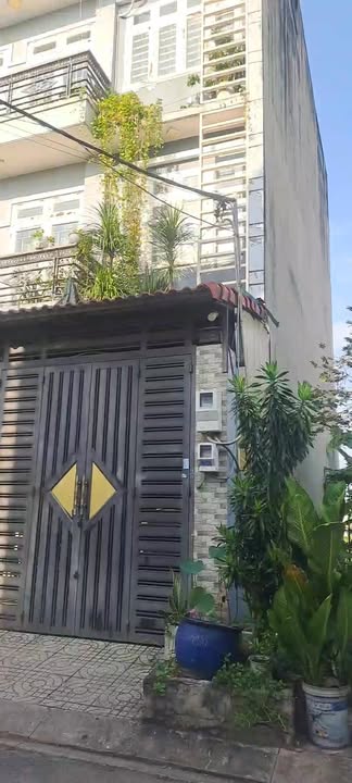 Đất nền Bà Điểm Hóc Môn 115m² giá 4.6 tỷ - Vị trí cực đẹp, sổ hồng chính chủ!