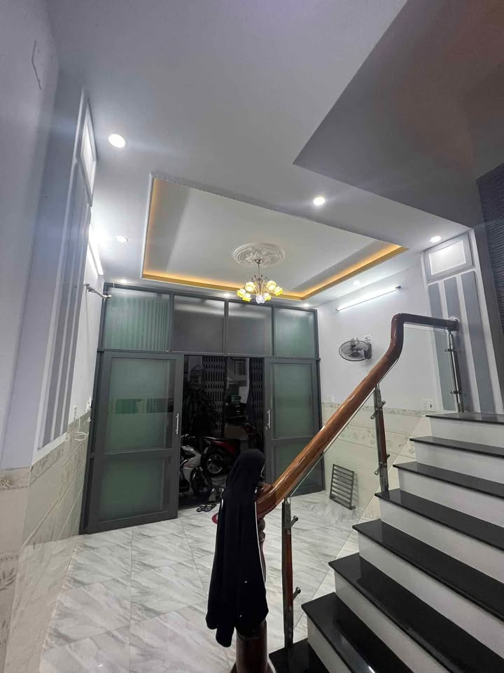 Nhà hẻm Lê Hồng Phong, Quy Nhơn 35m² giá 2 tỷ - Chính chủ bán gấp!