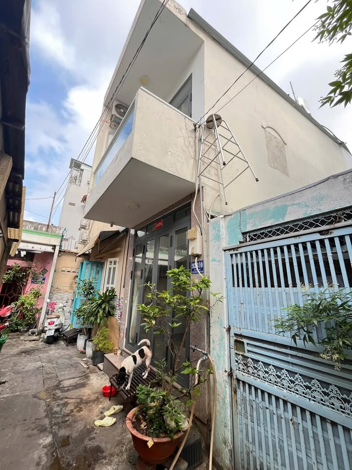 Nhà riêng 93/8 Tôn Thất Quyết, Quận Bình Thạnh, diện tích 22m² - Giá chỉ 3.1 tỷ!