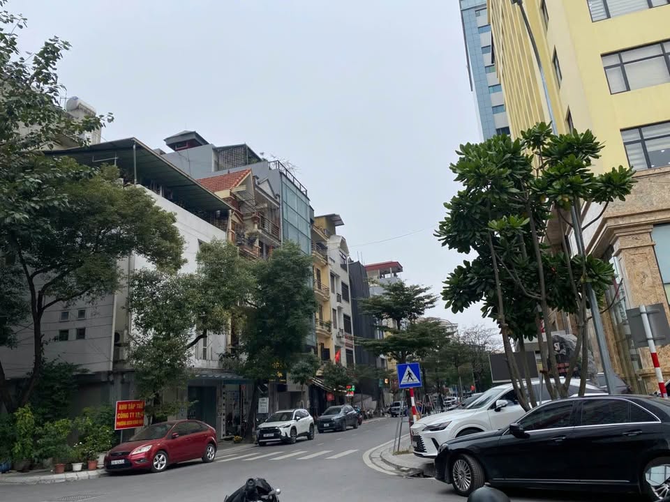 Nhà Phố Duy Tân Cầu Giấy 50m² giá 2.5 tỷ - Hiếm căn bán trong phân khúc!