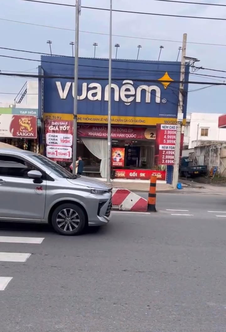 FrontHouse Tô Ký, Quận 12, 180m² giá 26 tỷ - Đầu tư sinh lời ngay!