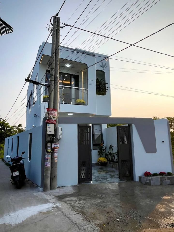 Nhà 1 trệt 1 lầu khu phố Mỹ Lương 94m² giá 1.79 tỷ - Chính chủ bán gấp!