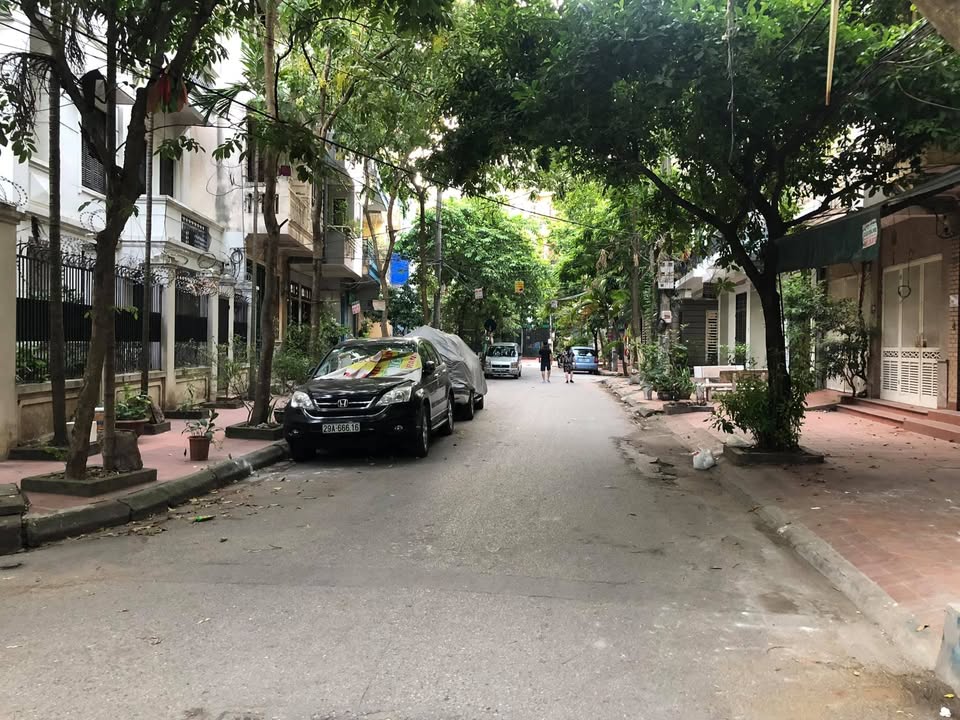 Nhà đẹp Hoàng Hoa Thám 35m² giá thỏa thuận - Không thể bỏ lỡ!