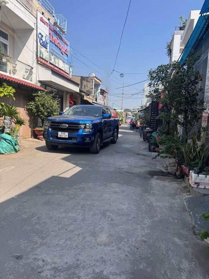 Nhà phố 382 Đường Chiến Lược, Bình Tân 72m² giá 5.98 tỷ - Chính chủ bán gấp!