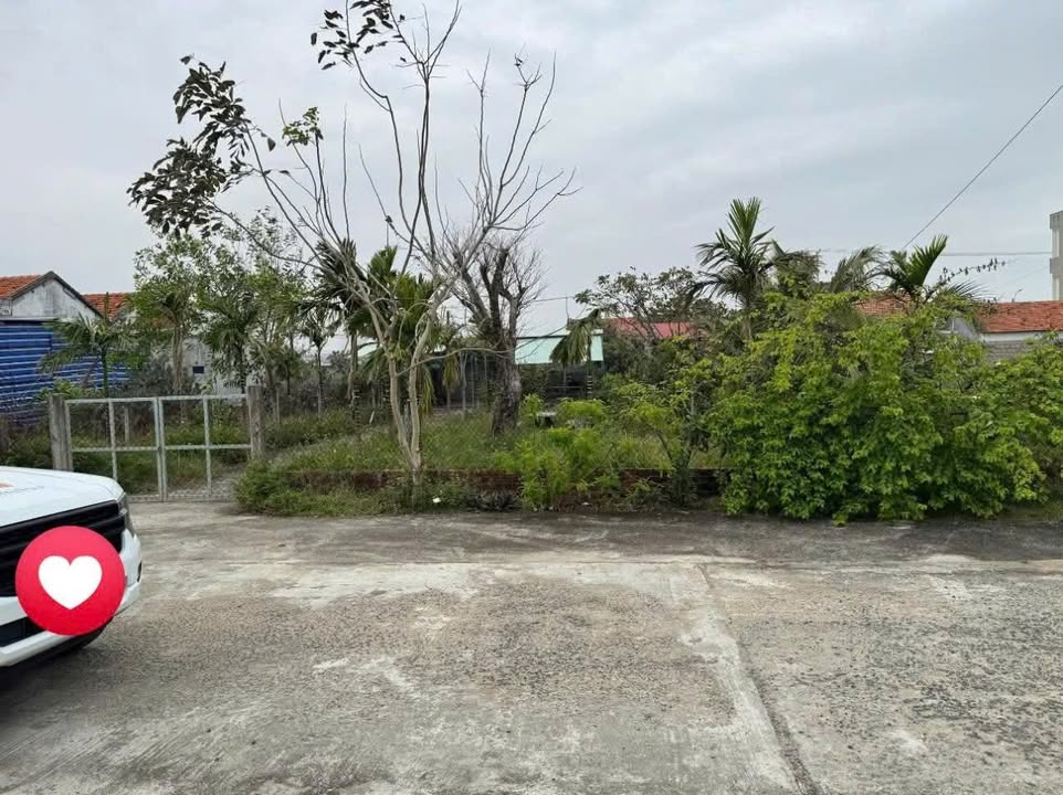 Đất nền Phú Yên 450m² giá 4 tỷ - Gần biển, đường rộng!