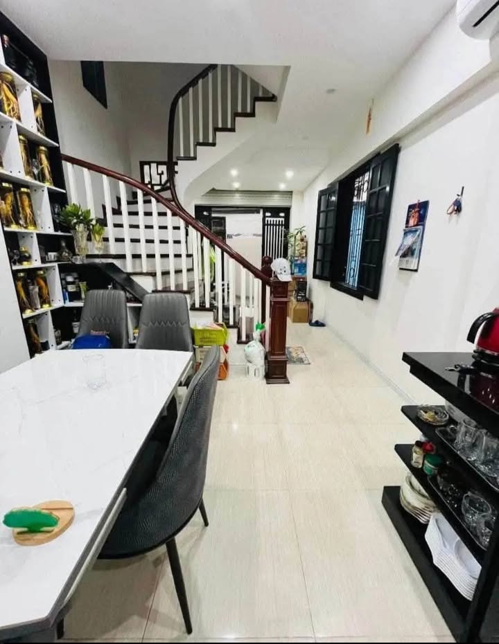 Nhà Phố Kim Ngưu 65m² giá 11.9 tỷ - Sổ đỏ đẹp, cần bán gấp!