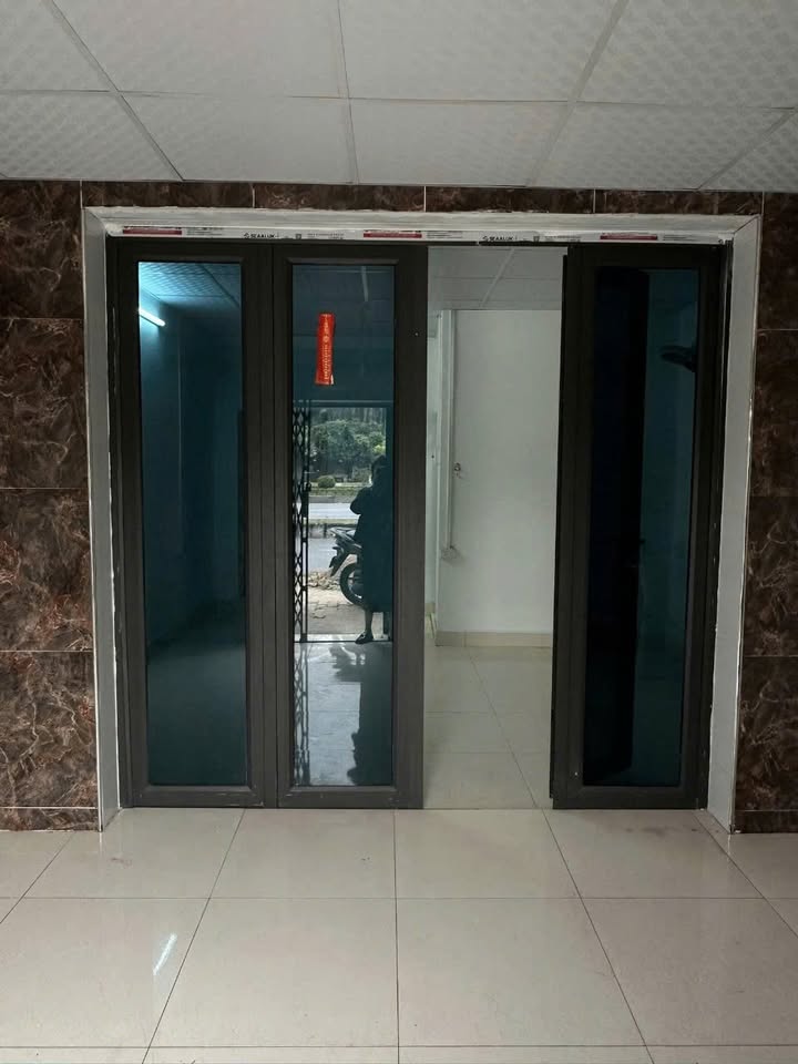 Nhà cho thuê mặt đường Nguyễn Văn Hới 40m² giá 2,5 triệu - Kinh doanh thuận lợi!