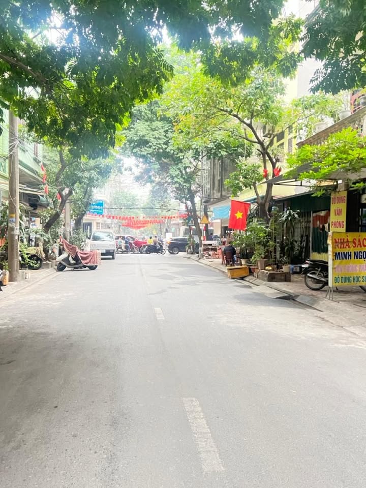 Nhà phố Trường Chinh, Đống Đa 45m² giá 12.8 tỷ - Chính chủ bán gấp!