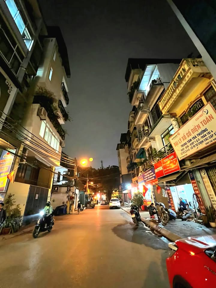 FrontHouse Xã Đàn Đống Đa 46m² giá 21.8 tỷ - Kinh doanh đỉnh cao!