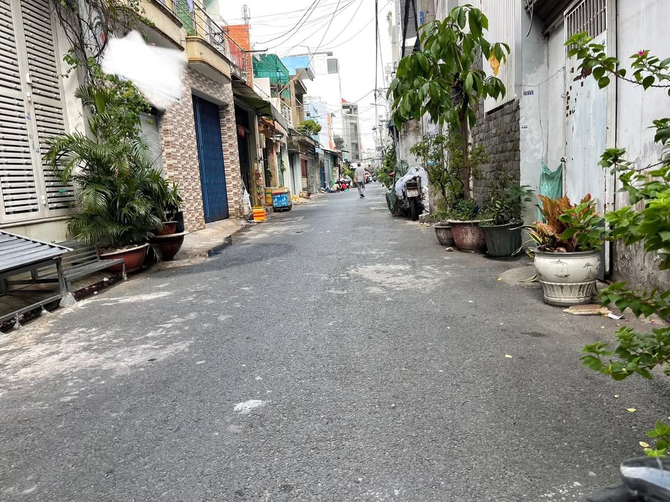 Nhà riêng 72m² tại Khuông Việt, Tân Phú giá 7 tỷ - Sổ hồng hoàn công đầy đủ!