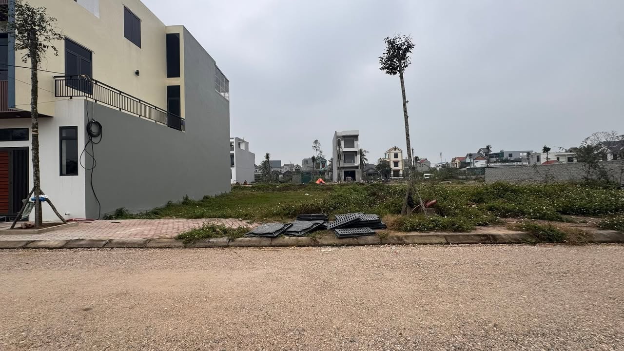 FrontHouse tại Phường Trường Sơn, Sầm Sơn 90m² giá 9 tỷ - Đầu tư sinh lời lý tưởng!