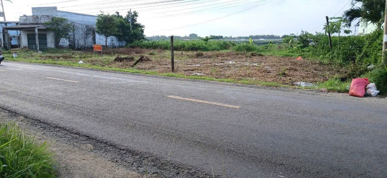 Đất mặt tiền QL 57B, Xã Bình Thới, 1109m² giá 7.7 tỷ - Chính chủ, không qua trung gian!